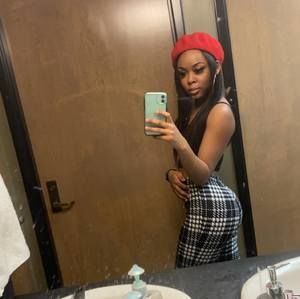 Meet your Posher, Jada